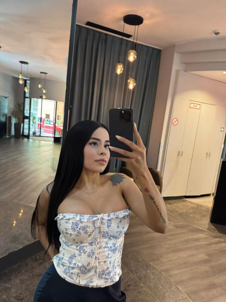 687670225: Chica busca chico en Tarragona