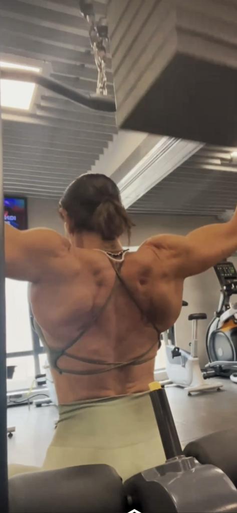 604297524: Chica busca chico en Barcelona