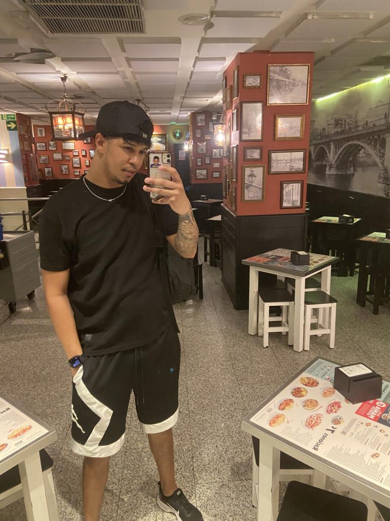 691852306: Chico busca chica en Madrid