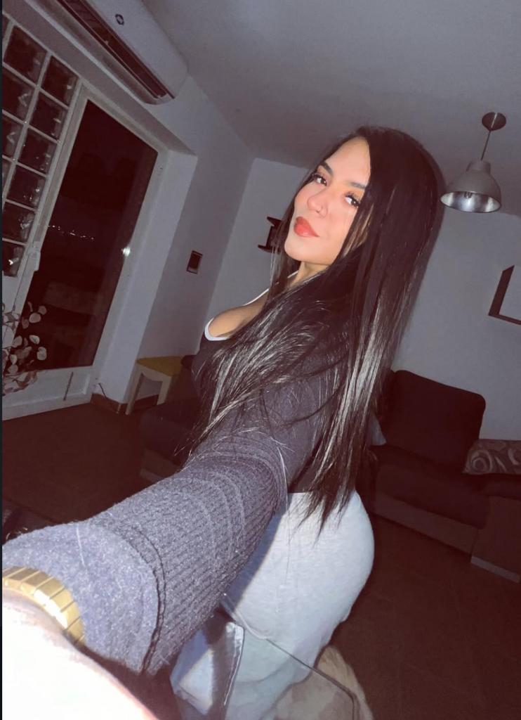 Chica busca chico en Tenerife: 