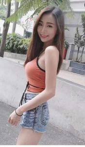 642790383: Chica busca chico en Madrid