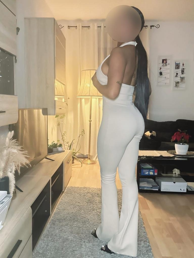 Chica busca chico en Sevilla: 