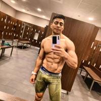 661268070: Chico busca chica en Las Palmas