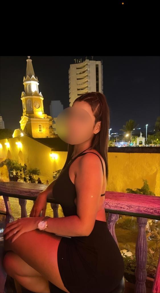 610987415: Chica busca chico en Formentera