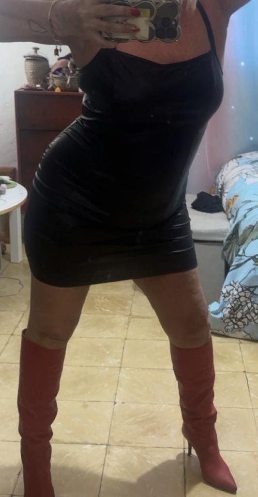 Chica busca chico en Tenerife: 