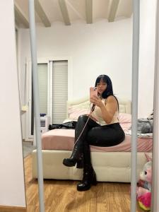 634802987: Chica busca chico en Barcelona