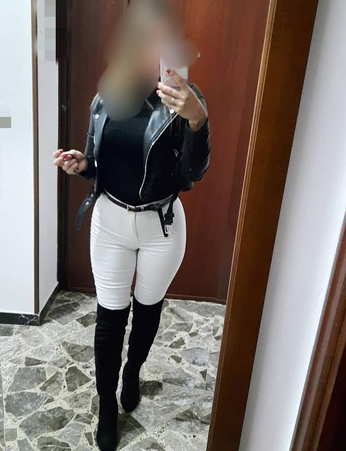Chica busca chico en Sevilla: 