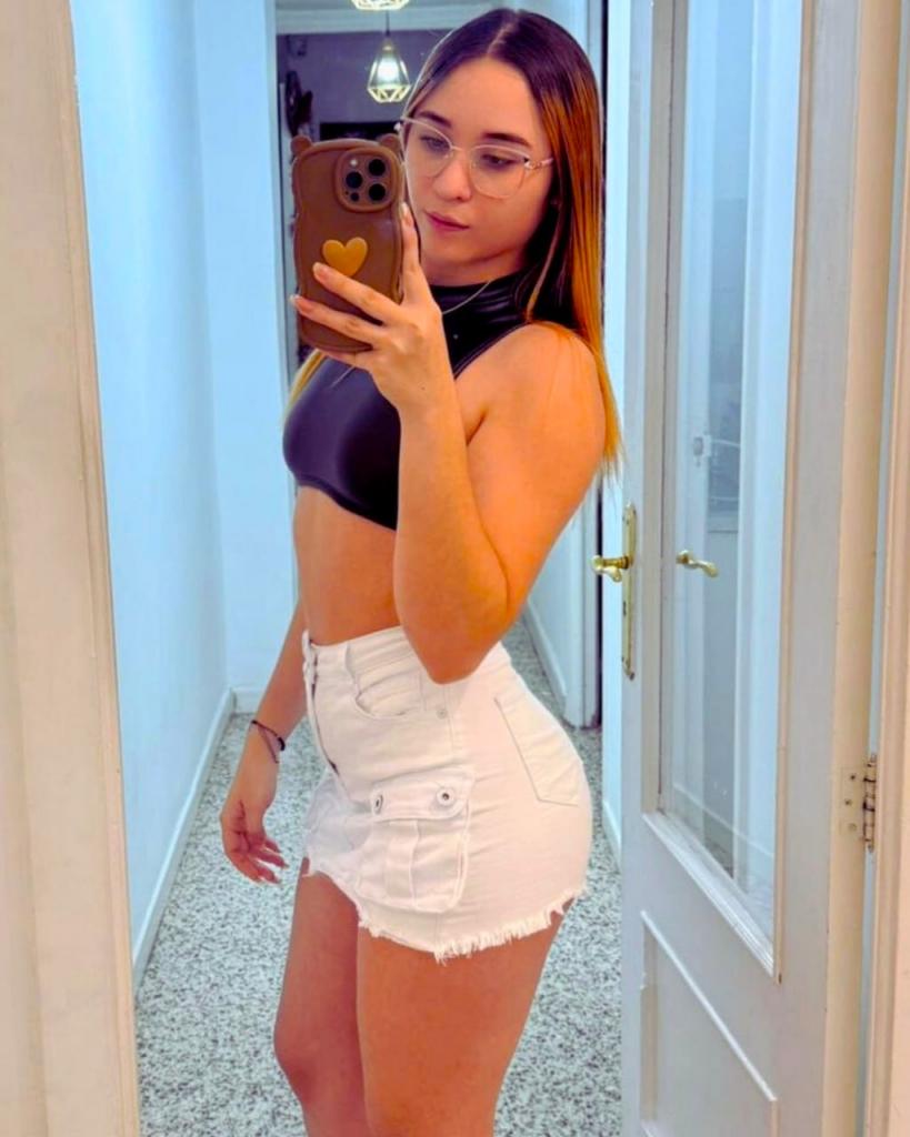 604353261: Chica busca chico en Mallorca