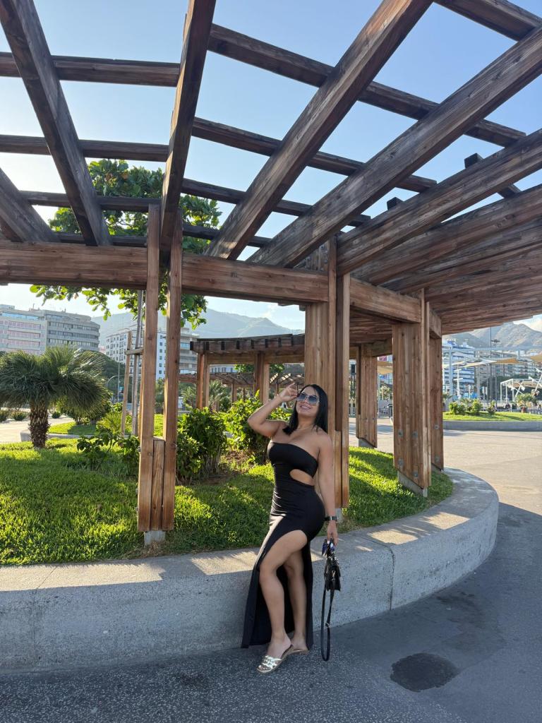 Chica busca chico en Tenerife: 