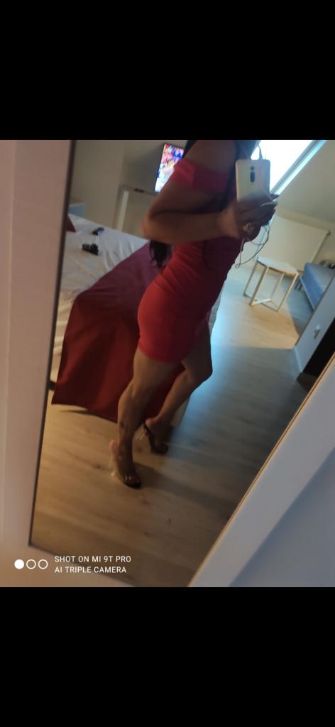 Chica busca chico en Lérida: 