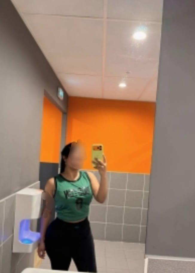 Chica busca chico en Barcelona: 