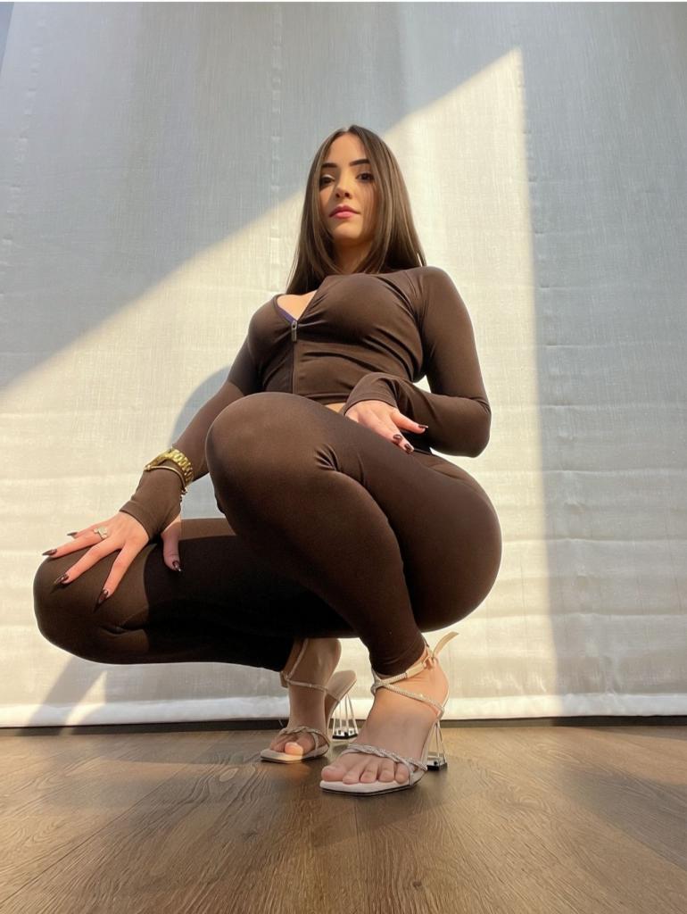 661108887: Chica busca chico en Asturias