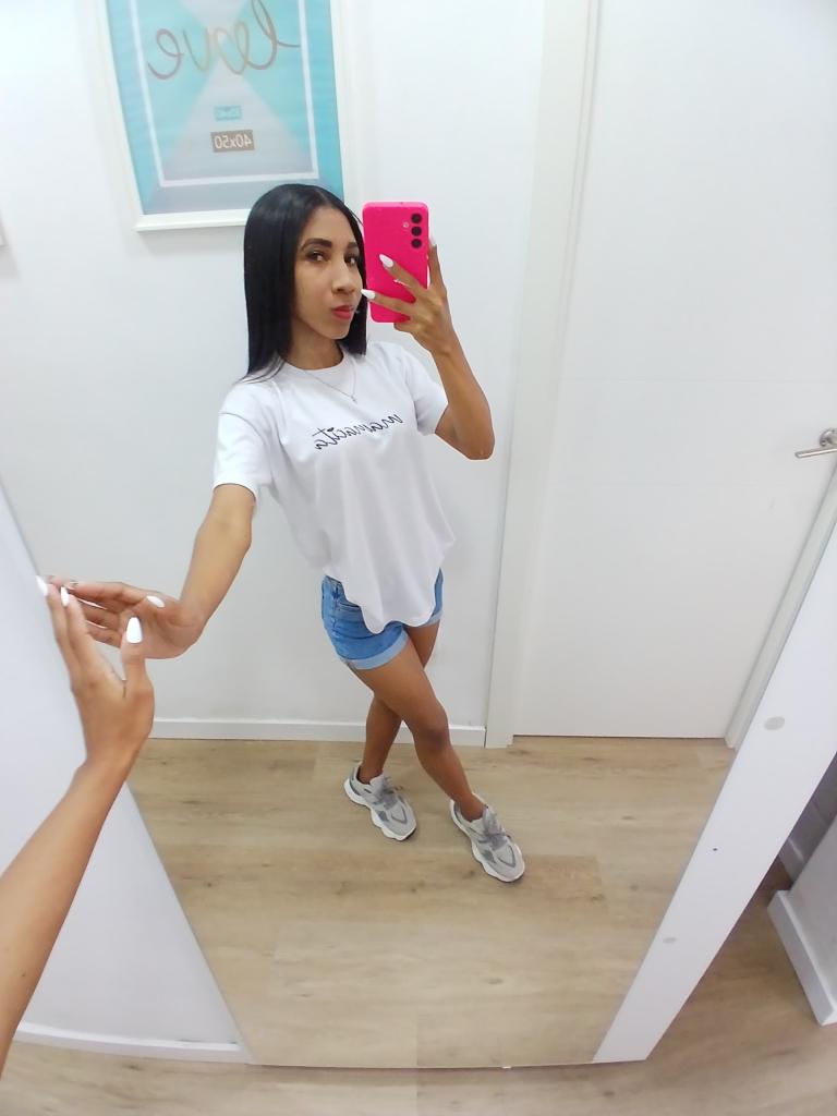 672728793: Chica busca chico en Las Palmas