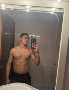 Chico busca chica en Castellón: 