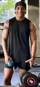 Chico busca chica en Sevilla: 