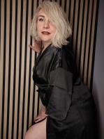 614782038: Chica busca chico en Madrid