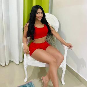 610852421: Chica busca chico en Ibiza