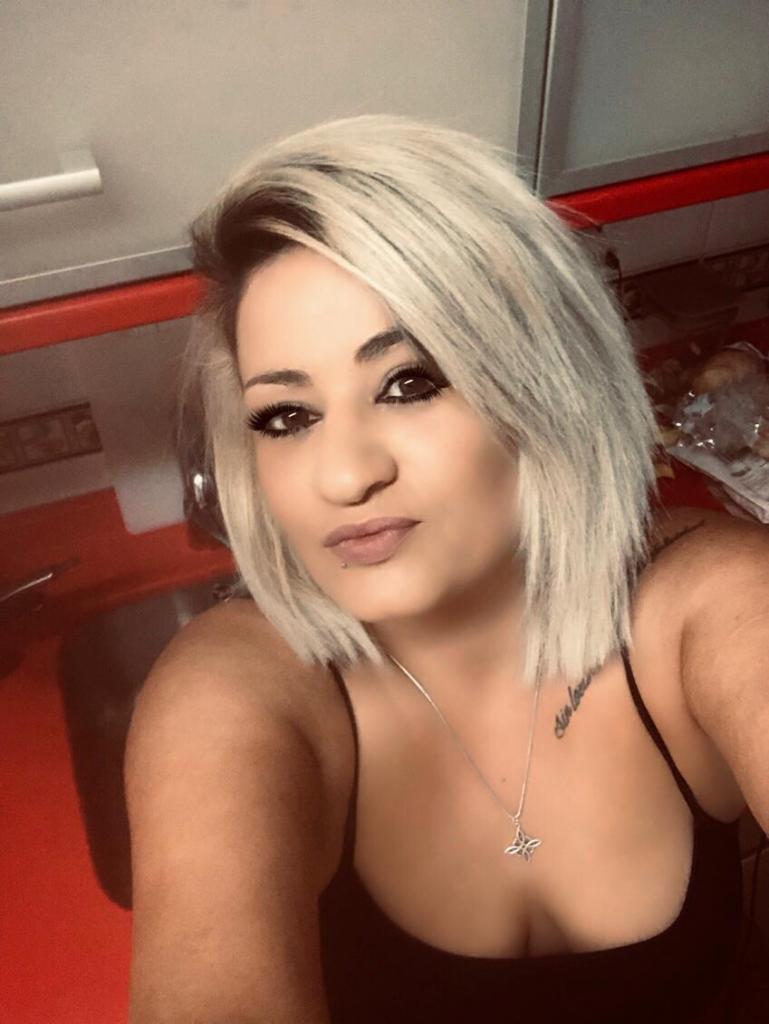 Chica busca chico en Jaén: 