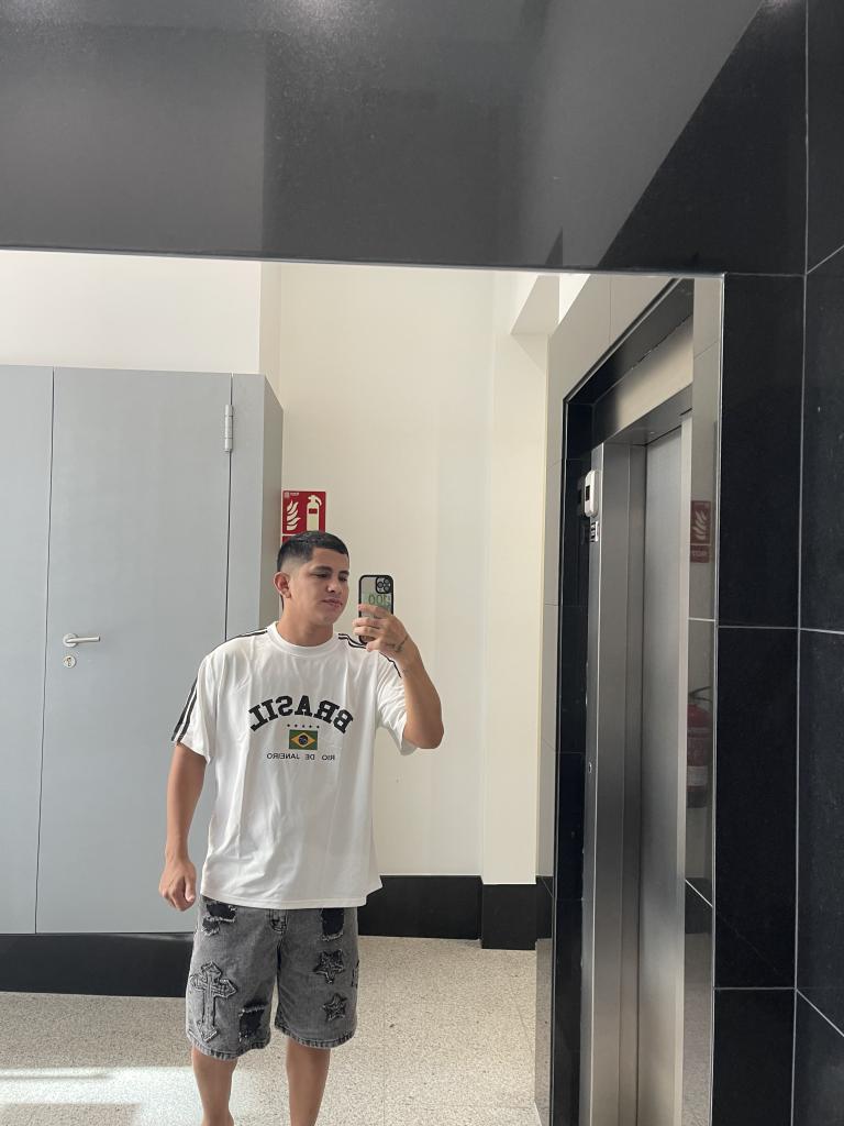 Chico busca chica en Murcia: 