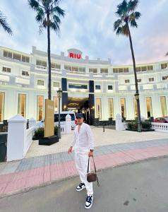 Chico busca chica en Las Palmas: 