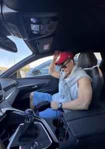 627493145: Chico busca chica en Valencia