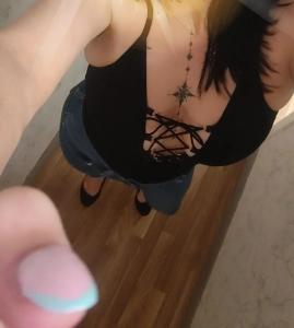 662437592: Chica busca chico en Sevilla