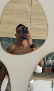 613158331: Chico busca chica en Barcelona