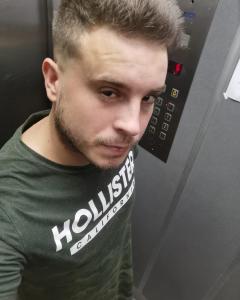 Chico busca chica en Murcia: 