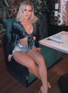 Chica busca chico en Orense: 