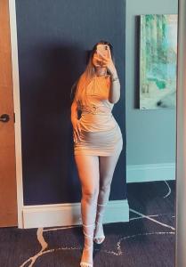 613773485: Chica busca chico en Gerona