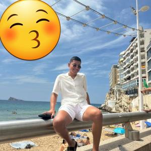 Chico busca chica en Barcelona: 