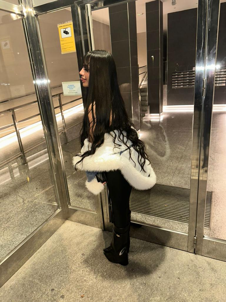 611333118: Transexual en Granada