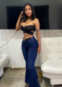 614742653: Chica busca chico en Málaga