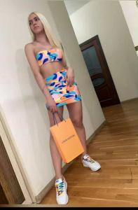 672889580: Travesti en Barcelona