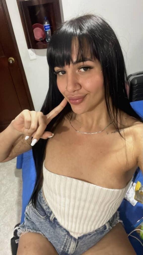 611333118: Travesti en Granada