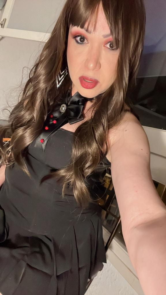 617510100: Chica busca chico en Barcelona