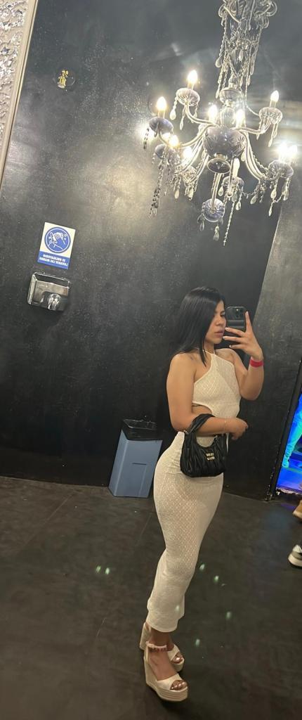 613940355: Chica busca chico en Valencia