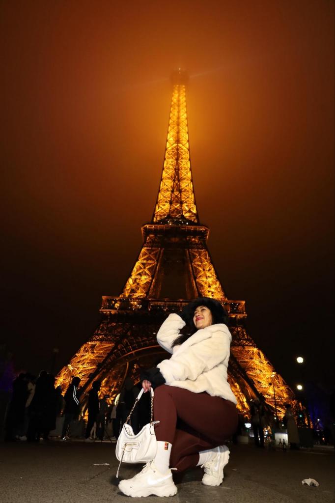 614133694: Chica busca chico en Barcelona