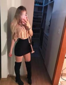 631017671: Chica busca chico en Badajoz