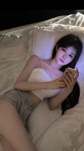 634307831: Chica busca chico en Madrid