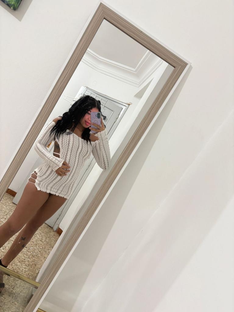 612496847: Chica busca chico en Málaga