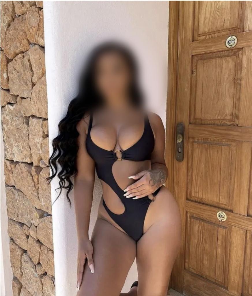 614740546: Chica busca chico en Zaragoza