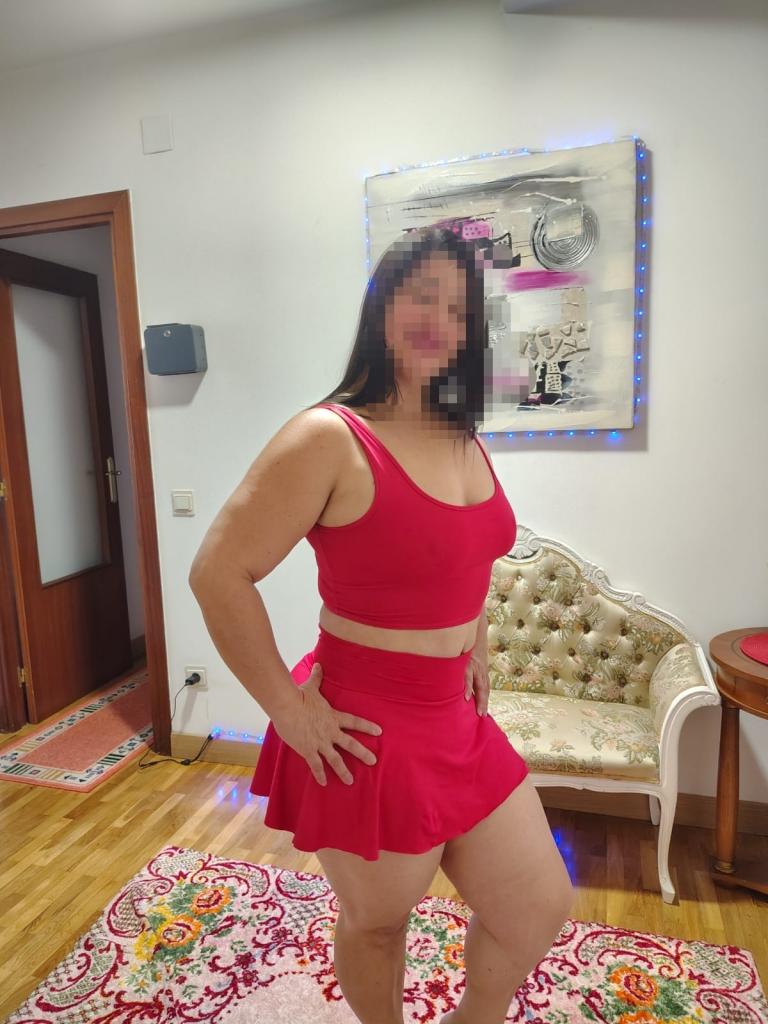 672877354: Chica busca chico en Albacete