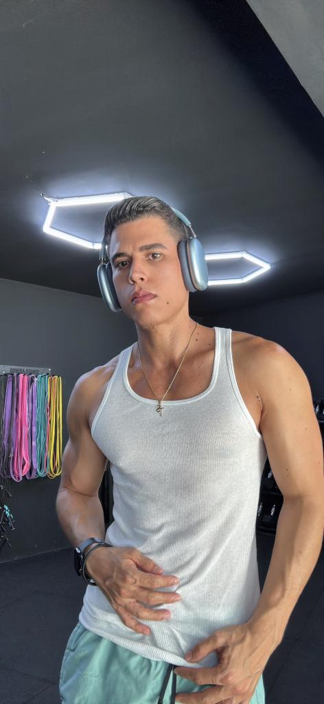 643153542: Chico busca chica en Las Palmas