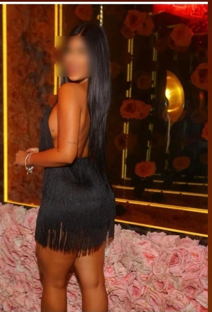 Chica busca chico en Granada: 