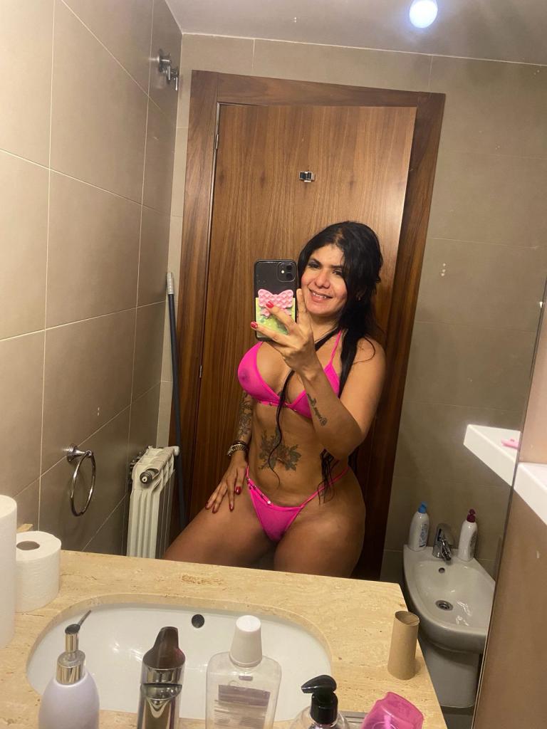 Chica busca chico en Madrid: Chica busca chico