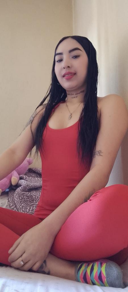 663156807: Chica busca chico en Las Palmas