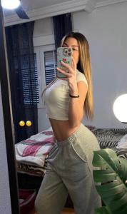 613828025: Chica busca chico en La Coruña