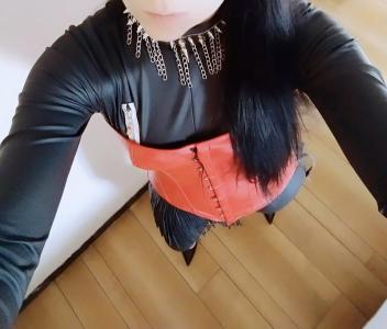 604181042: Chica busca chico en Madrid