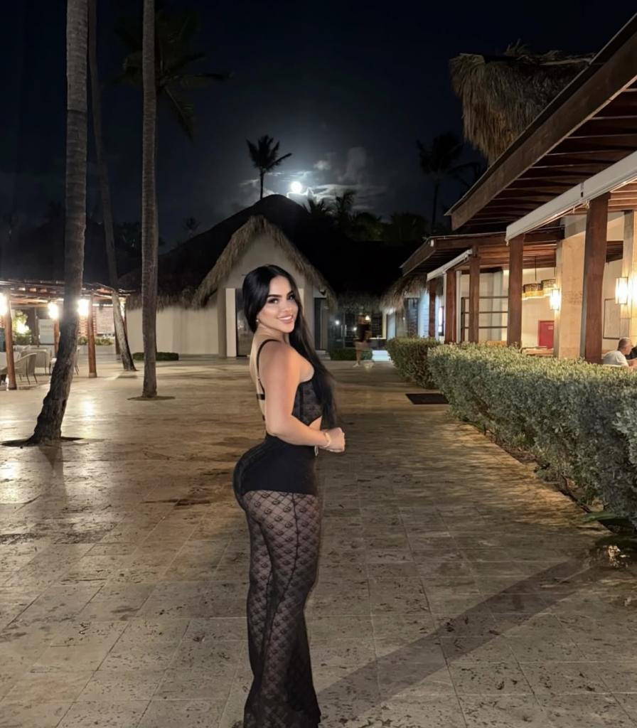 Chica busca chico en Cádiz: 